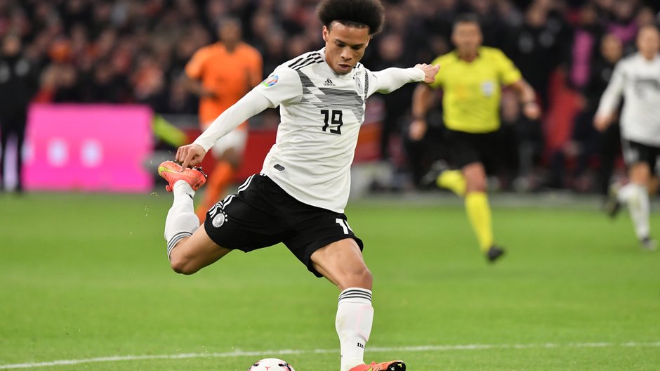 Leroy Sane wraca do Niemiec po czteroletniej przerwie. W barwach Schalke rozegrał 57 meczów, w których zdobył 13 bramek.