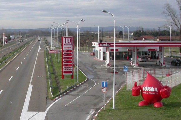 SAD produžile Lukoilu licencu do 17. januara