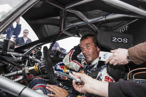 Loeb zdemolował rywali w wyścigu do chmur! Nowy rekord Pikes Peak