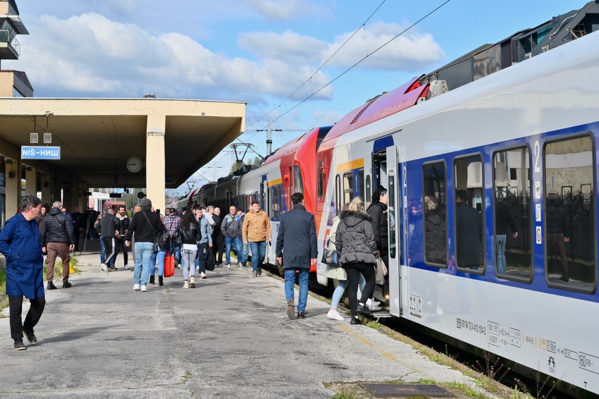 Polazak građana Niša na Veliki narodni sabor u Beogradu