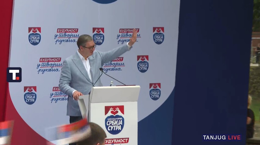 Vučić je poručio da su Srbiji potrebni mir i stabilnost