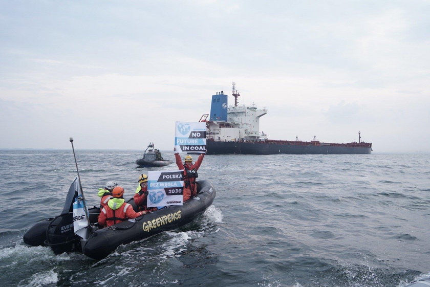 Interwencja straży granicznej na statku Greenpeace