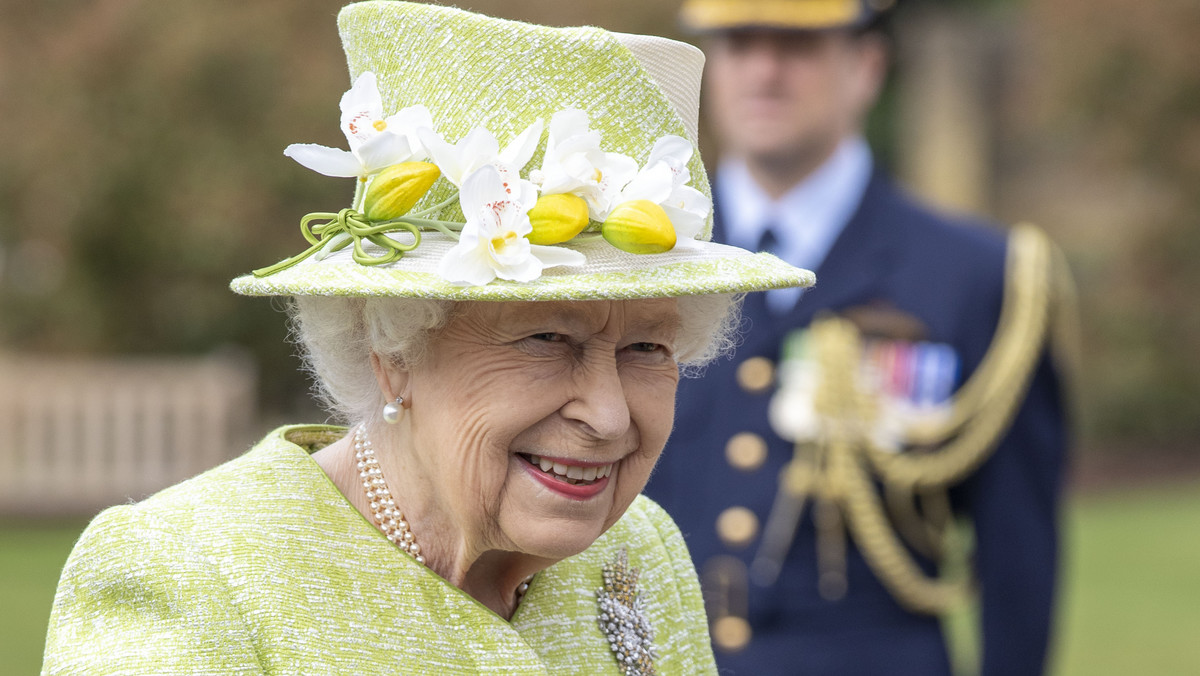 Królowa Elżbieta II po raz pierwszy w tym roku pokazała się publicznie