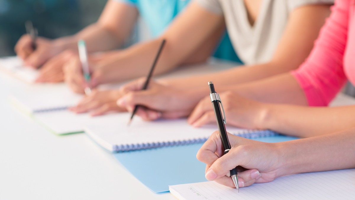 Wiele uczelni straci w tym roku dotacje z budżetu państwa. Czynnikiem decydującym o tym, komu zostaną przyznane, jest m.in. algorytm ilości studentów do kadry- informuje Radio Wrocław.