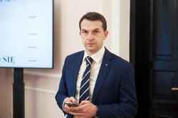 Szef Nowoczesnej potrącił rowerzystkę. Będzie wniosek o uchylenie immunitetu