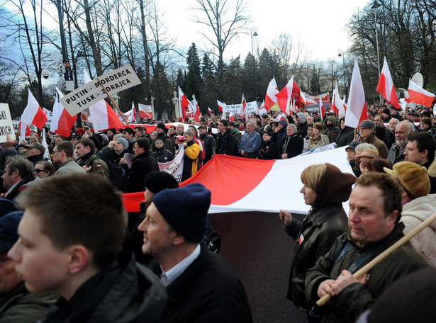 Swastyka "w Donaldzie", "zdrajcy stanu"... śledczy zawaleni pracą