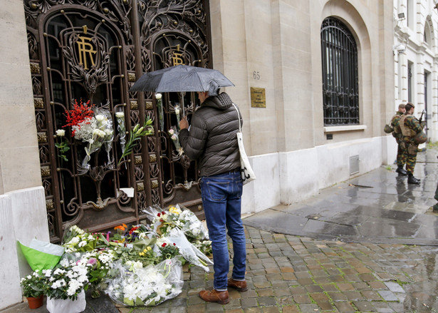 Ataki w Paryżu: zamachowcy przyjechali do Francji z Belgii?