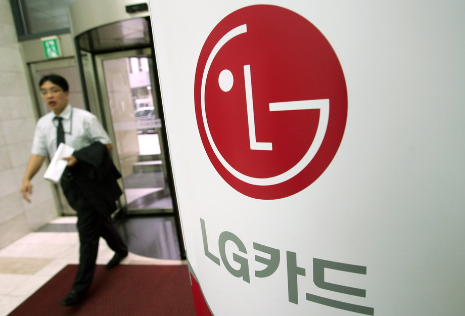 Absolwenci kierunków technicznych koreańskich uczelni zdobywają doświadczenie u takich gigantów jak LG, Samsung czy Hyundai. Część zasila startupową społeczność