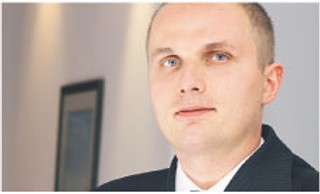 Jaki jest termin wypłaty odszkodowania za zakaz konkurencji