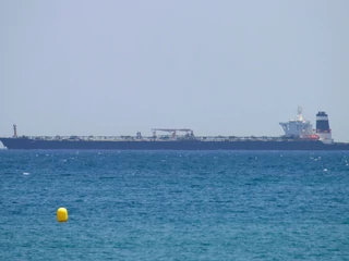 Policja Gibraltaru zatrzymała w piątek dwóch członków załogi irańskiego tankowca Grace 1, a wcześniej aresztowała kapitana i pierwszego oficera tego okrętu.