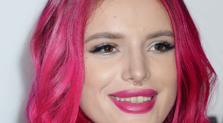 Bella Thorne pucér képpel sokkolja rajongóit