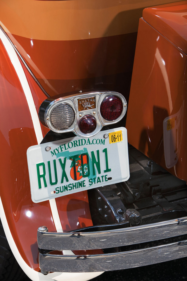 Ruxton Eight Sedan - pechowe pionierskie auto