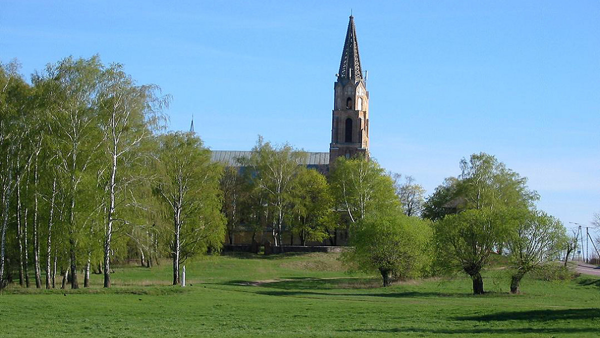 Odrestaurowane zabytki, jak XVII-wieczny Park Plebański czy neogotycki kościół, od soboty można zwiedzać w Korycinie (Podlaskie). Zabytki odnowiono w ramach unijnego projektu "Królewskie zabytki Korycina", którego wartość to blisko 6,5 mln zł.