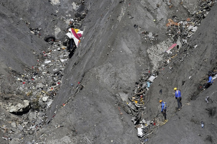 Mesto pada aviona Džermanvingsa u francuskim Alpima 2015.