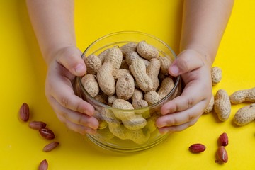 Gyermekkori ételallergia: ezt javasolja az allergológus