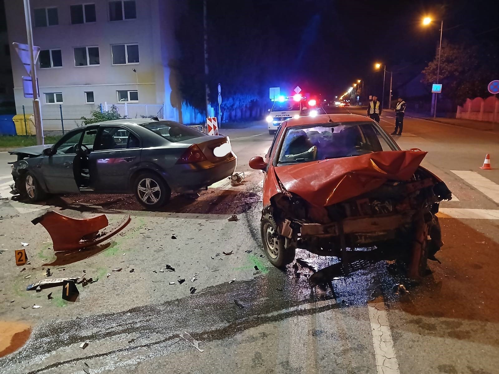 V Rožňave sa zrazili dve autá. 