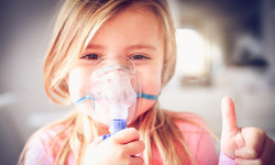 Inhalator dla dziecka - rodzaje, zalety. Jak wybrać inhalator dla dzieci?