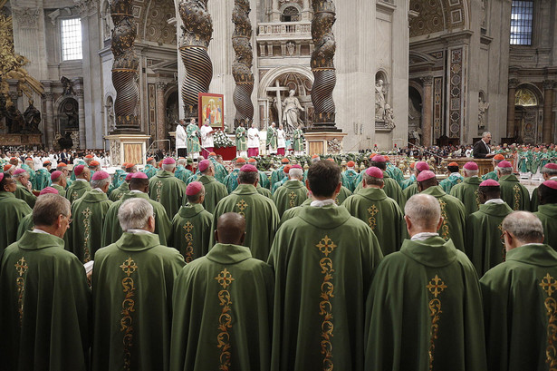 W Watykanie zainaugurowano synod biskupów. Papież Franciszek apeluje...