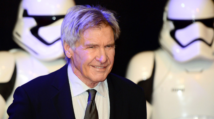 Harrison Ford mosolyoghat, sokat keres a Csillagok háborújával /Fotó: Northfoto