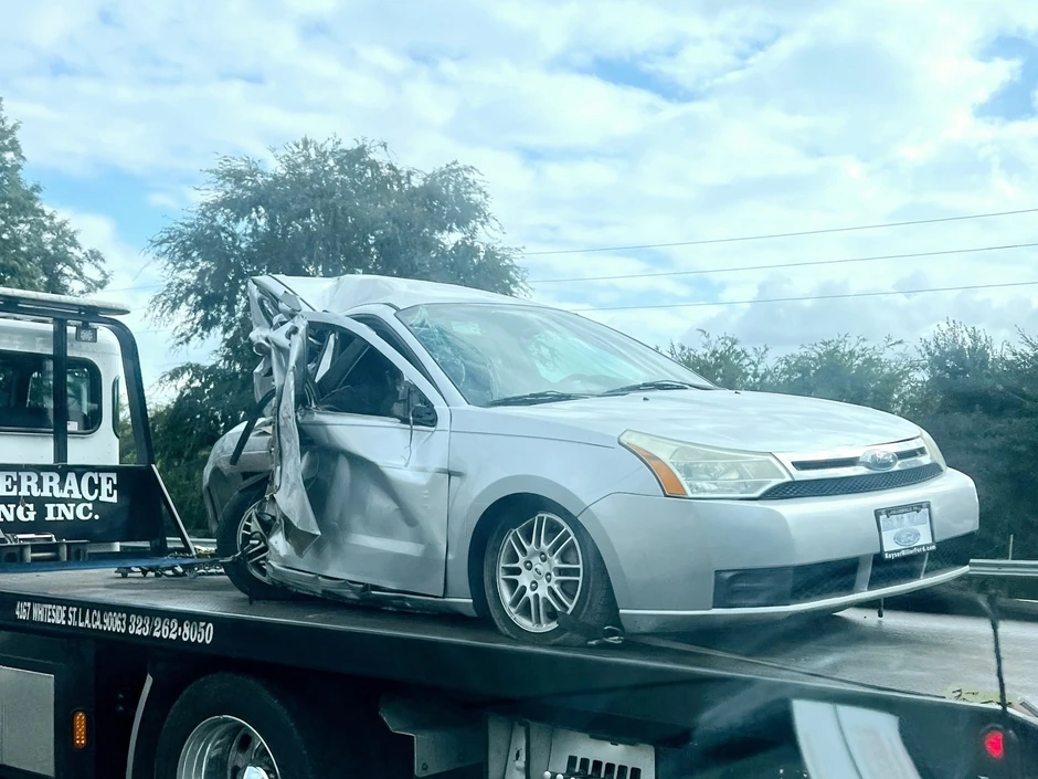 Nesreća u Malibuu - vozila u koje je udario Frejzer Majkl Bom