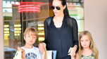 Angelina Jolie z Knoxem i Vivienne