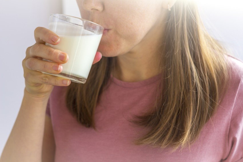 Jogurt, kefir i surutka imaju izražena rashlađujuća svojstva, zbog čega ih vredi redovno konzumirati tokom tropskih dana