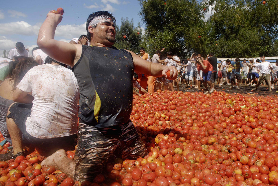 Walka na pomidory na festiwalu w Chile