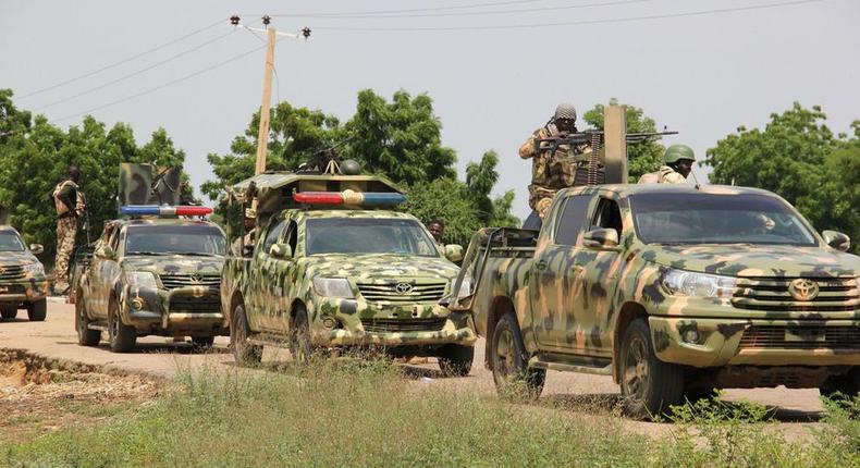 Soldats Nigerians