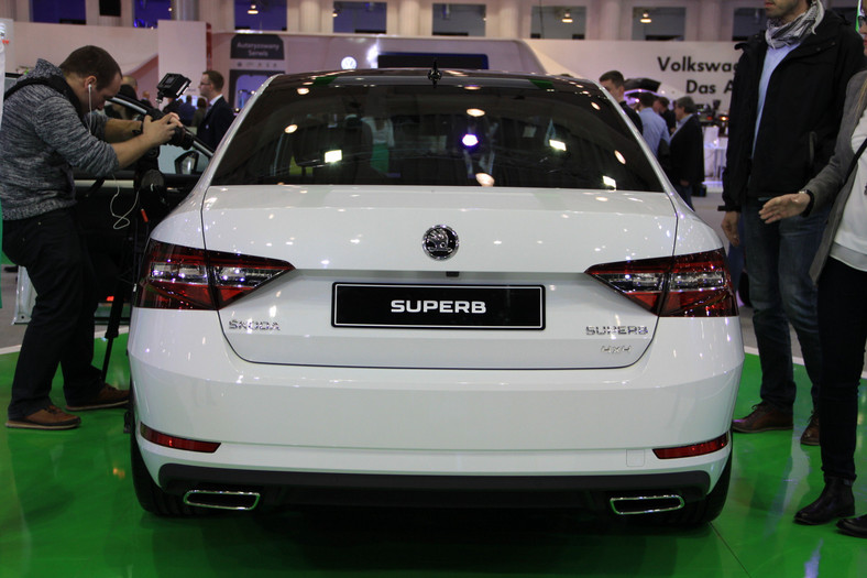 Skoda Superb (Poznań 2015)