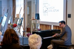 Aleksander Dębicz: Fascynujące jest połączenie gitary i fortepianu [WYWIAD]