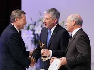 Balcerowicz nagrodzony za 'niewyobrażalną reformę gospodarczą'