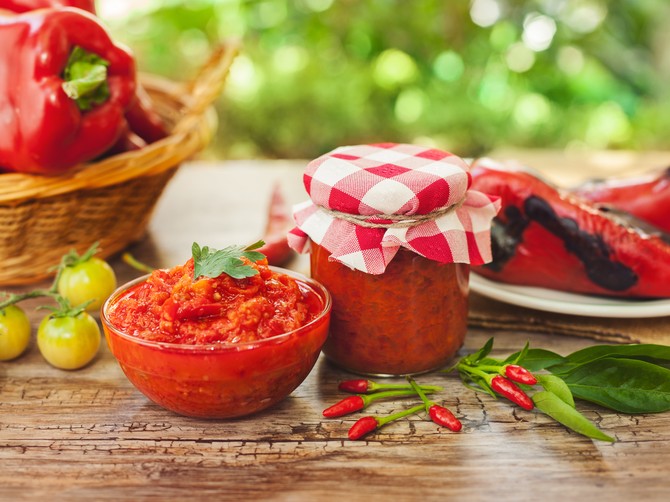 Ljutenica je kraljica zimnice: Recept koji budi apetit čim otvorite teglu