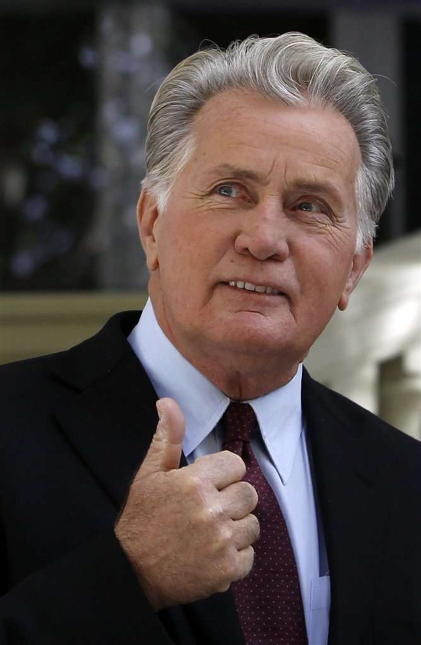 Martin Sheen modli się za syna?