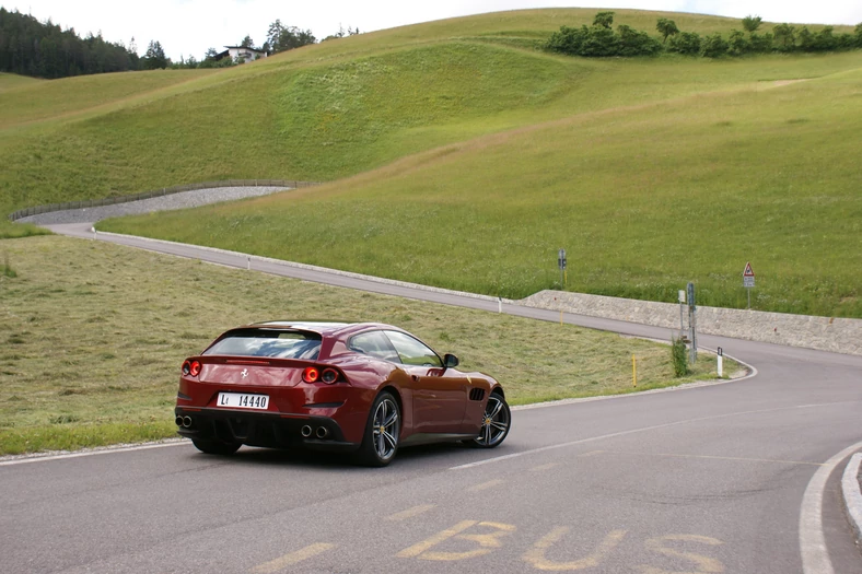 Ferrari GTC4 Lusso