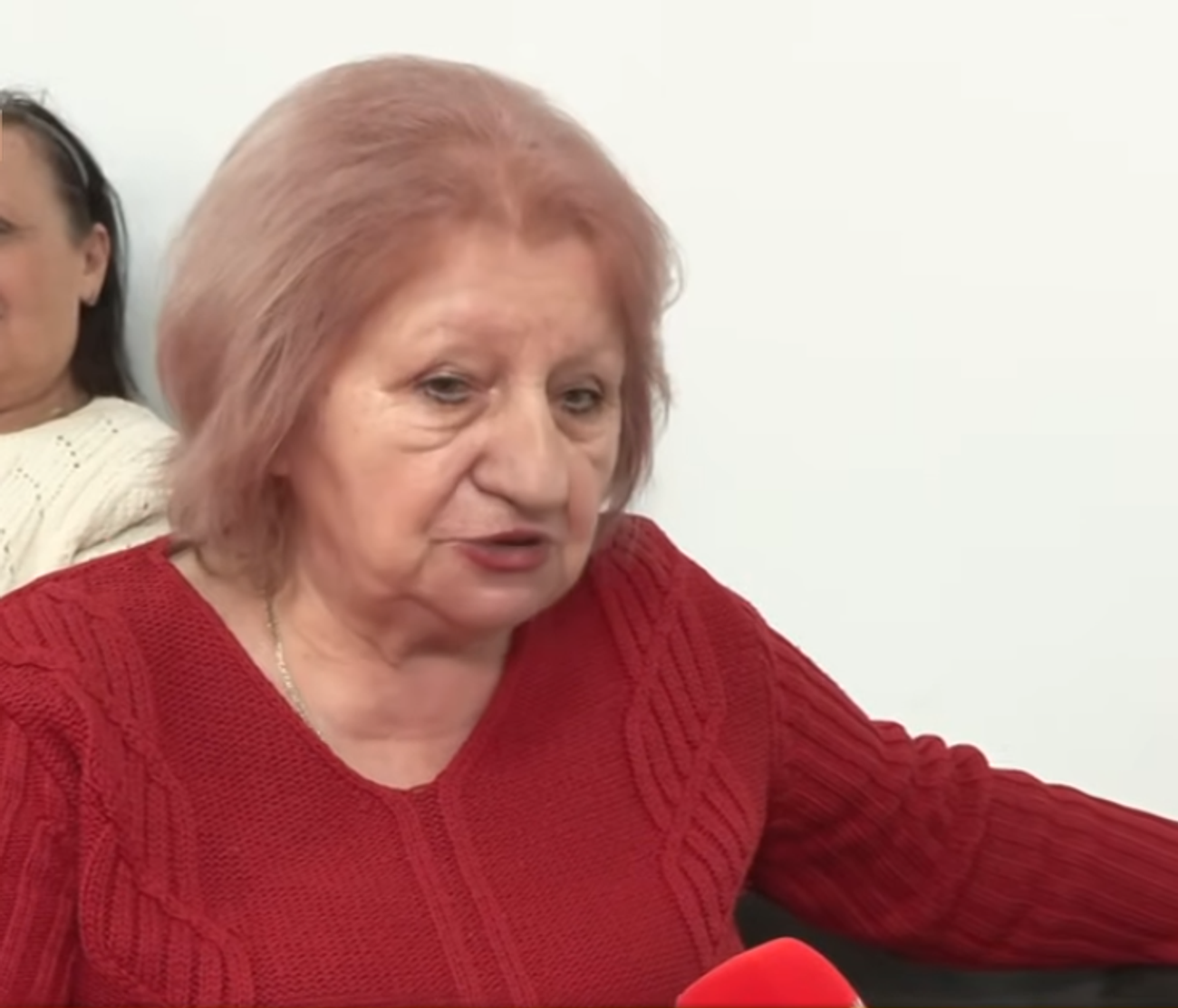 Penzionerka Gorica iz Mirijeva je kupila toster preko interneta: Kada ga je otvorila, sačekalo je nešto čemu se nije nadala (VIDEO) Kép