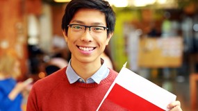 Coraz więcej pracowników z Azji i Ameryki Łacińskiej w Polsce. Zastępują Ukraińców i zmieniają rynek pracy