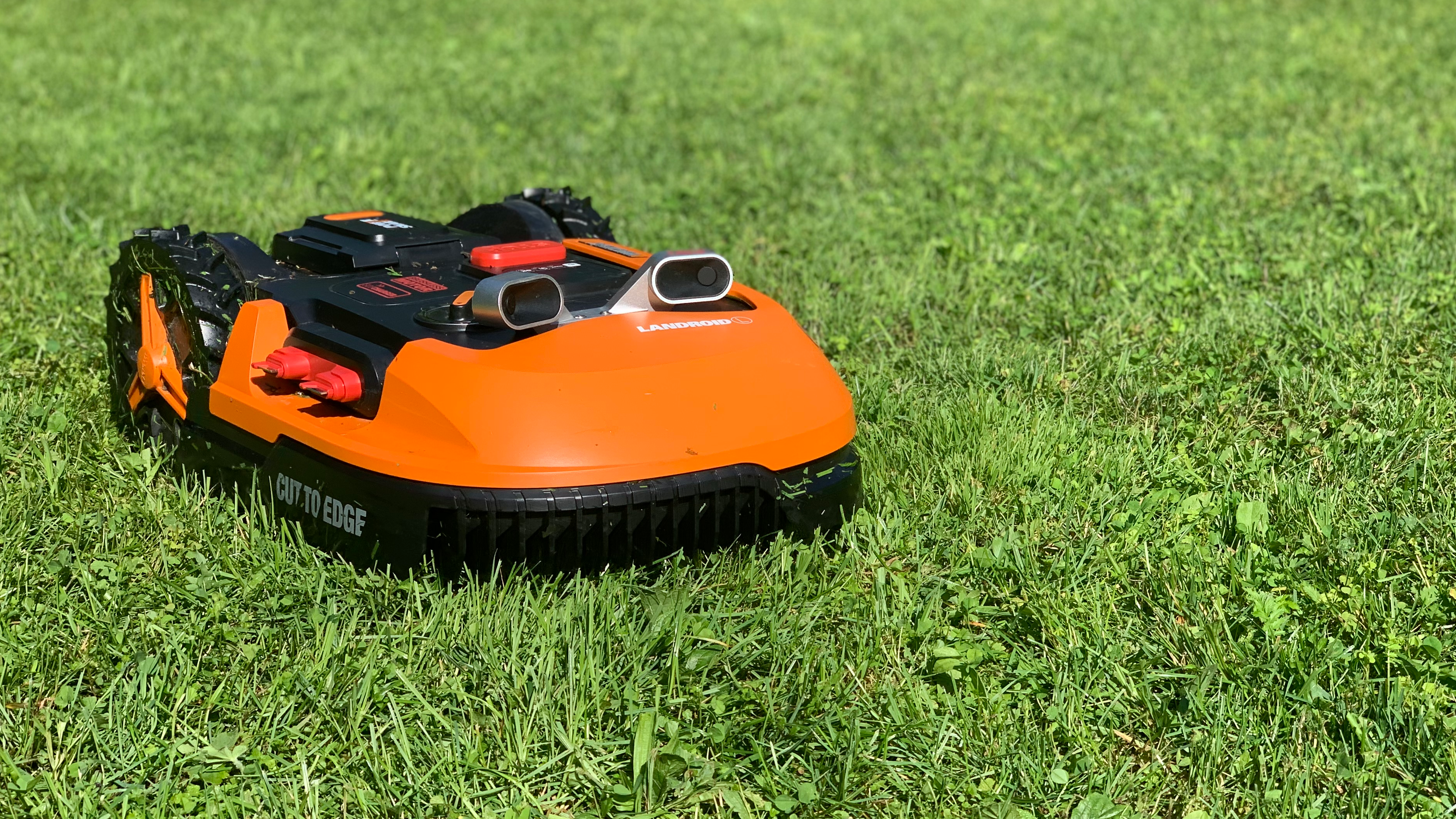 Tiefstpreis-Alarm: Mähroboter mit und ohne Begrenzungsdraht günstig wie nie
