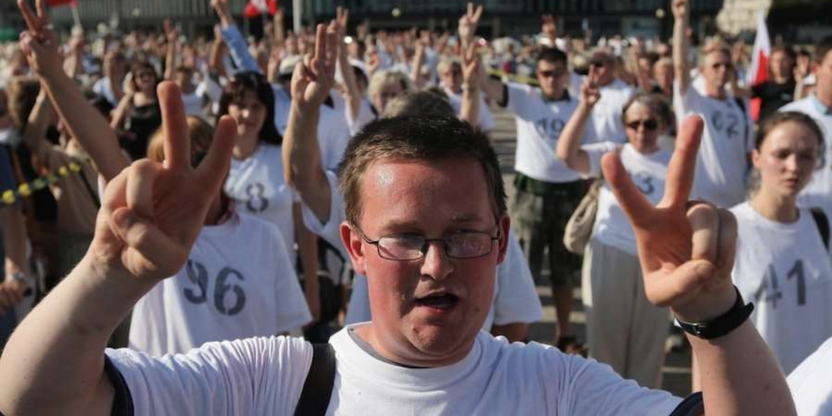 Warszawa, demonstracja tupolew, 10 kwietnia, katastrofa