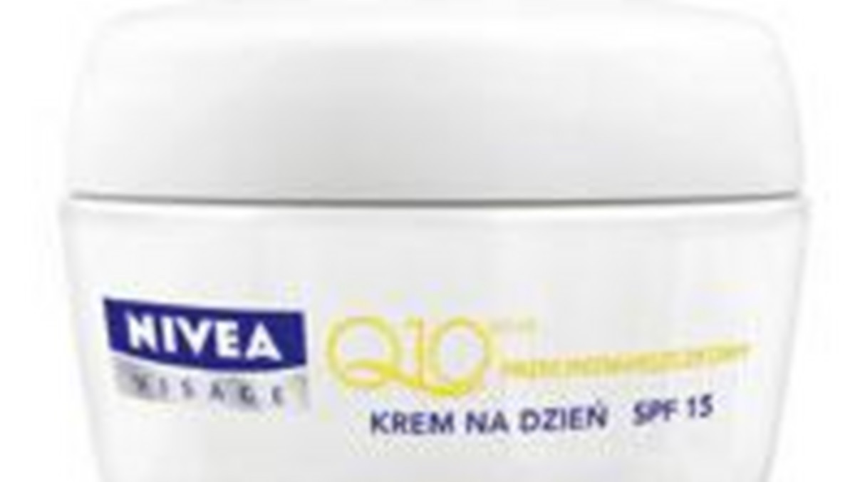 NIVEA VISAGE Q10 PLUS to innowacyjny krem przeciwzmarszczkowy na dzień przeznaczony do codziennej pielęgnacji dla kobiet powyżej 30. roku życia. Formuła produktu została wzbogacona o zwiększoną ochronę przed promieniowaniem UVA oraz filtry SPF15, co umożliwia dynamicznie chronić skórę twarzy przed uszkodzeniami wywołanymi promieniowaniem UVA i UVB.