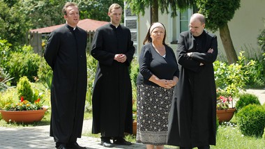 Podstępny QUIZ o serialu "Ranczo". Kto był kim w Wilkowyjach? Proboszcz, wójt, Czerepach...