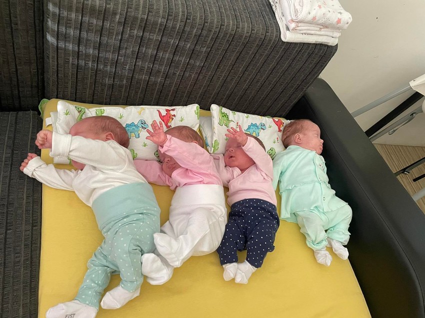 Iris, Inda, Irina i Ina, četvorke iz Beograda