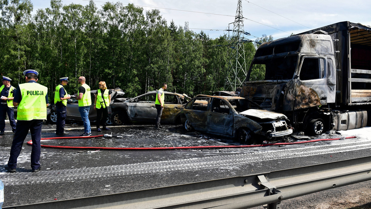 Szczecin: zażalenie na areszt dla kierowcy tira po wypadku na drodze A6