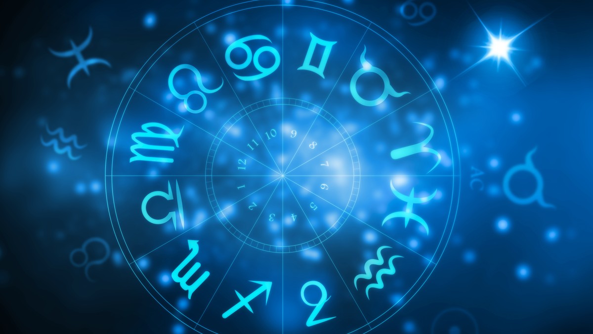 Horoskop dzienny na 11 lipca 2018 roku. Wiele osób przypisuje horoskopom spore znaczenie. Są też tacy, co w ogóle się nimi nie przejmują. Znaki zodiaku mają wiele mówić o naszych preferencjach i osobowości. Zobacz, czy los będzie dziś życzliwy, czy też lepiej na siebie uważać. Sprawdź środowy horoskop!