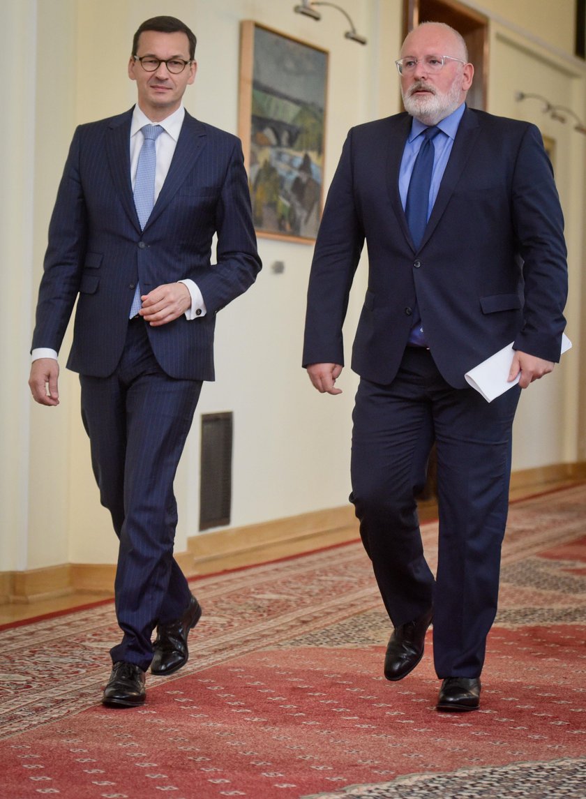 Mateusz Morawiecki i Frans Timmermans