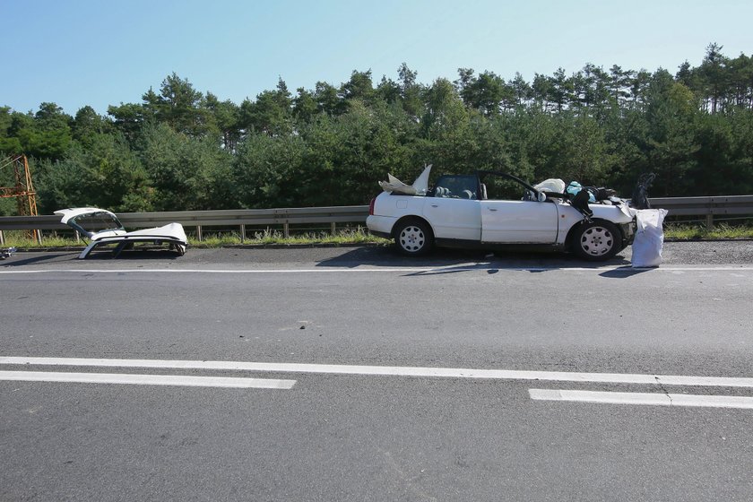 Koszmarny wypadek w Wielkopolsce. Nie żyją dwie osoby, siedem jest rannych