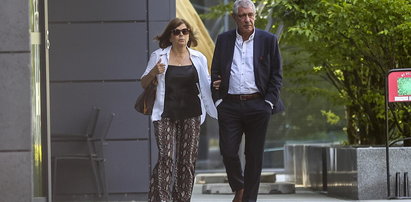 Fernando Santos ogłosił powołania, a później zabrał żonę na spacer. Czegoś brakuje w jego dłoni [DUŻO ZDJĘĆ]