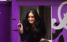 Katy Perry promuje swoje perfumy na ulicach Nowego Jorku