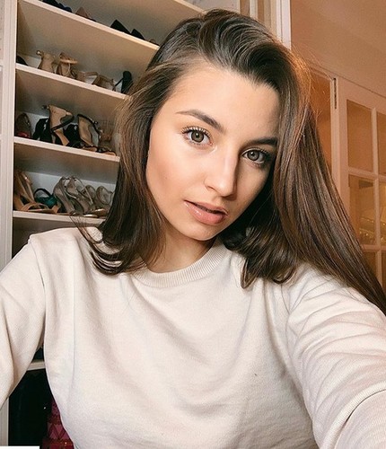 Jak mieszka Julia Wieniawa?