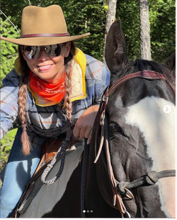 Trening z Chodakowską a może z Lewandowską? Jazda konna i ekstrema. Jakie sporty kochają polskie gwiazdy? [FOTO]