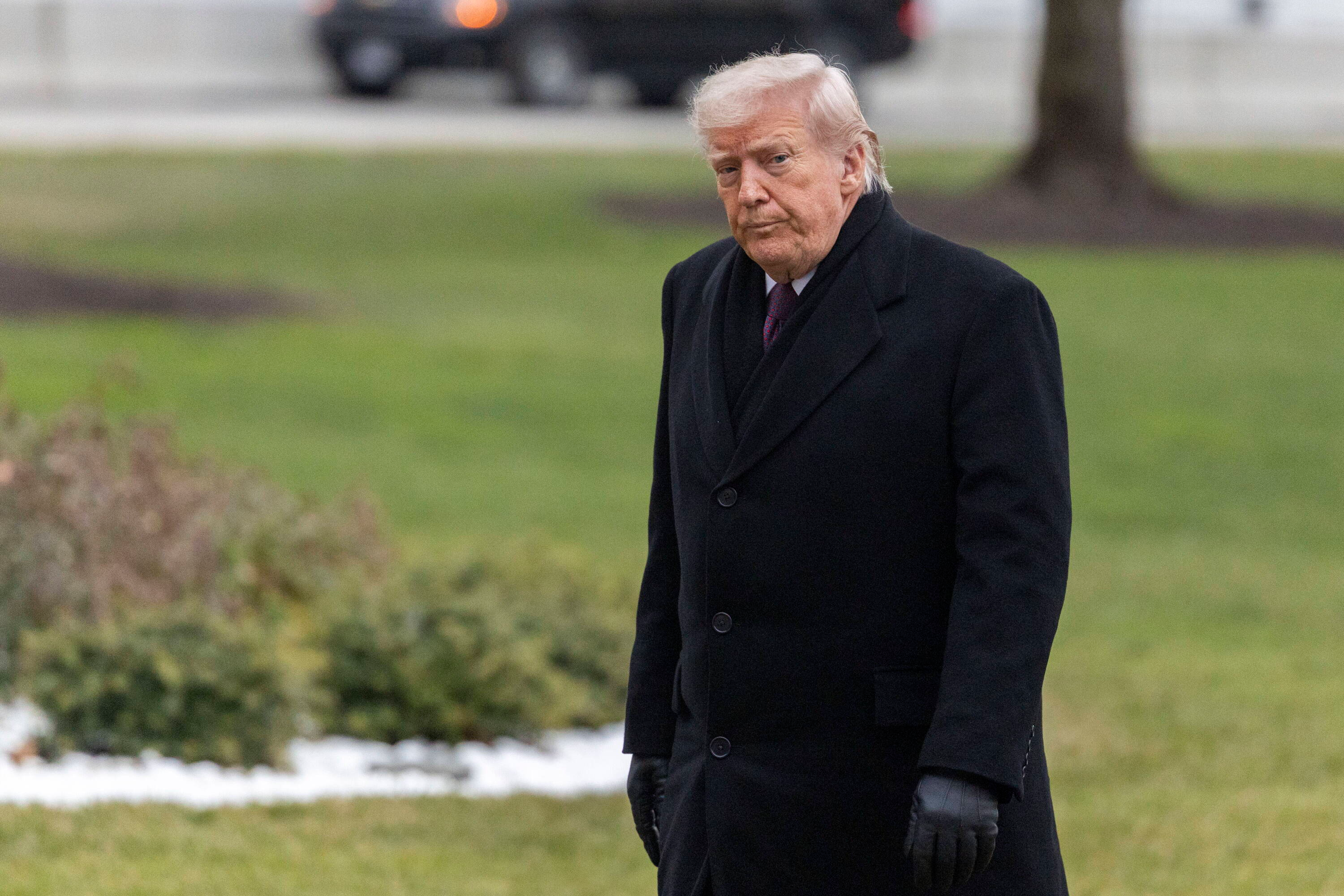 Trump grozi Maduro: Największa armada w historii i blokada tankowców